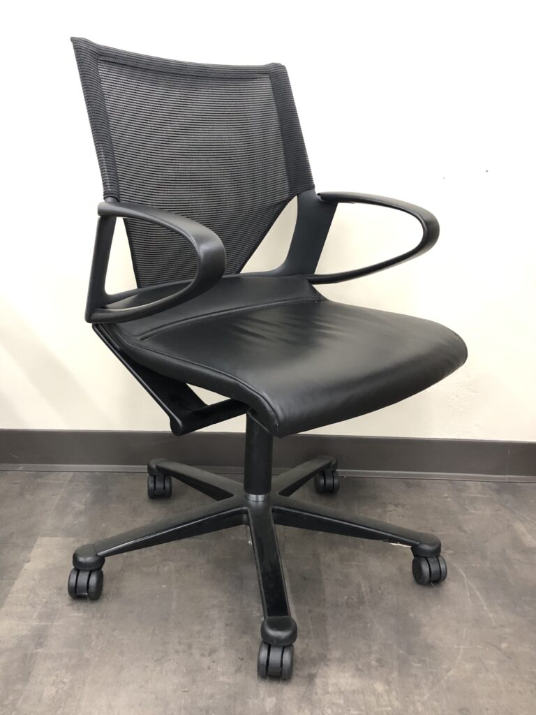 Pre-Owned, Wilkhahn Low Back Conference Chair, Leather