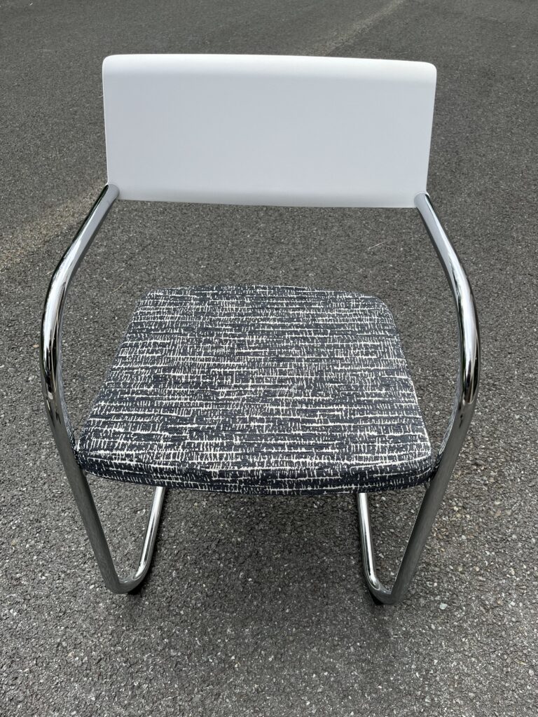 Knoll Movement Stack Chair