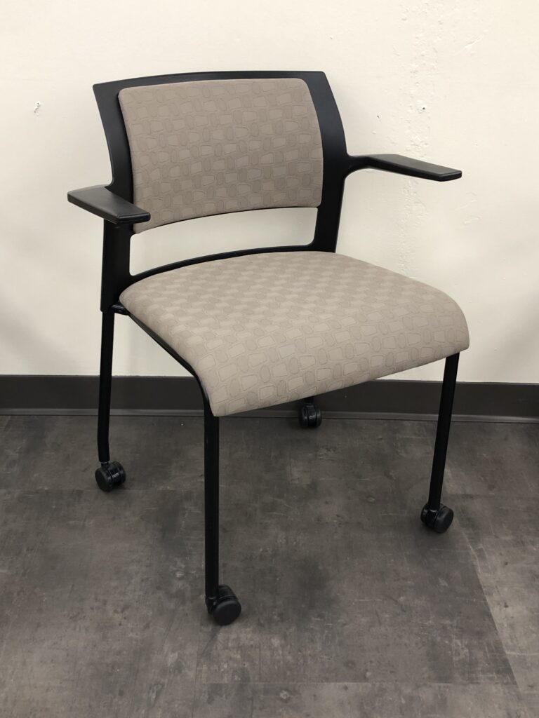 Pre-Owned, Steelcase Nesting chair