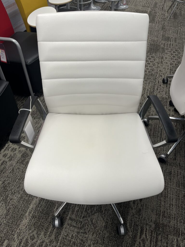 Pre-Owned Global Luray Chair - White