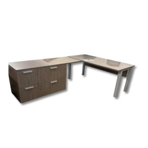 Pre-Owned AIS Gray Desk with Return and (1) Ped - 66" x 30"