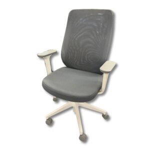 Pre-Owned Poppin Max Task Chair