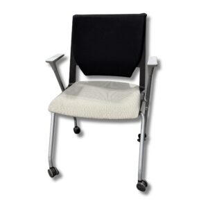 Pre-Owned Haworth Very Mobile Stack Chair